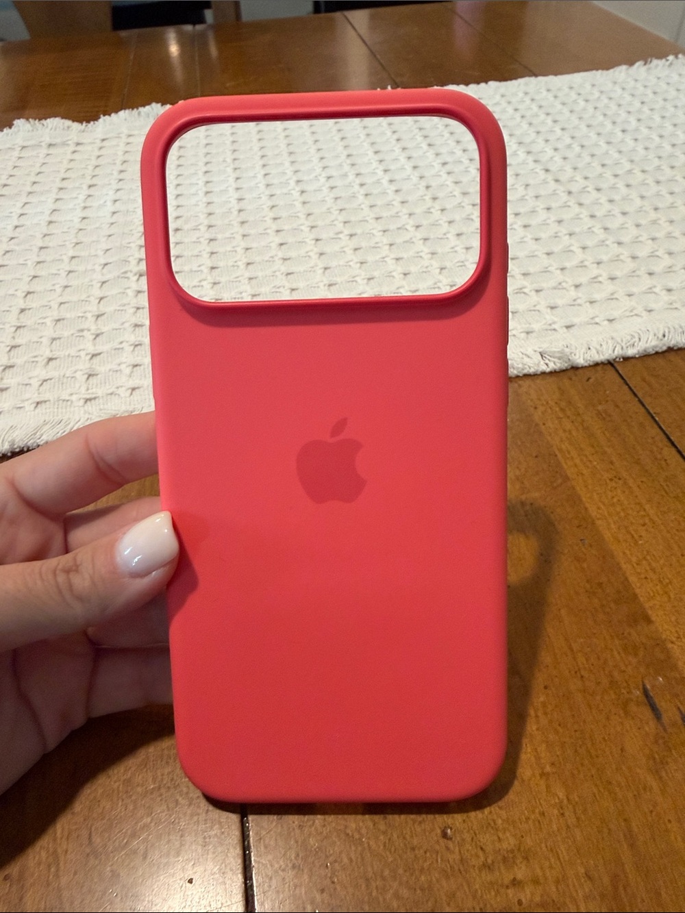 Apple Silicone iPhone Case Bright Guava